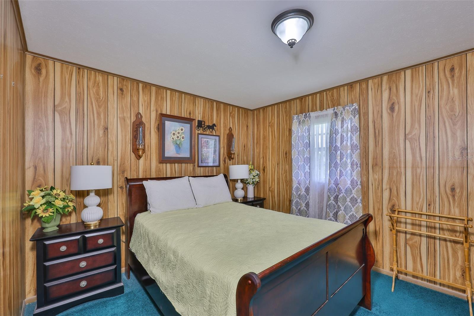 Image 24 of 39 For 11350 Poinsettia Street
