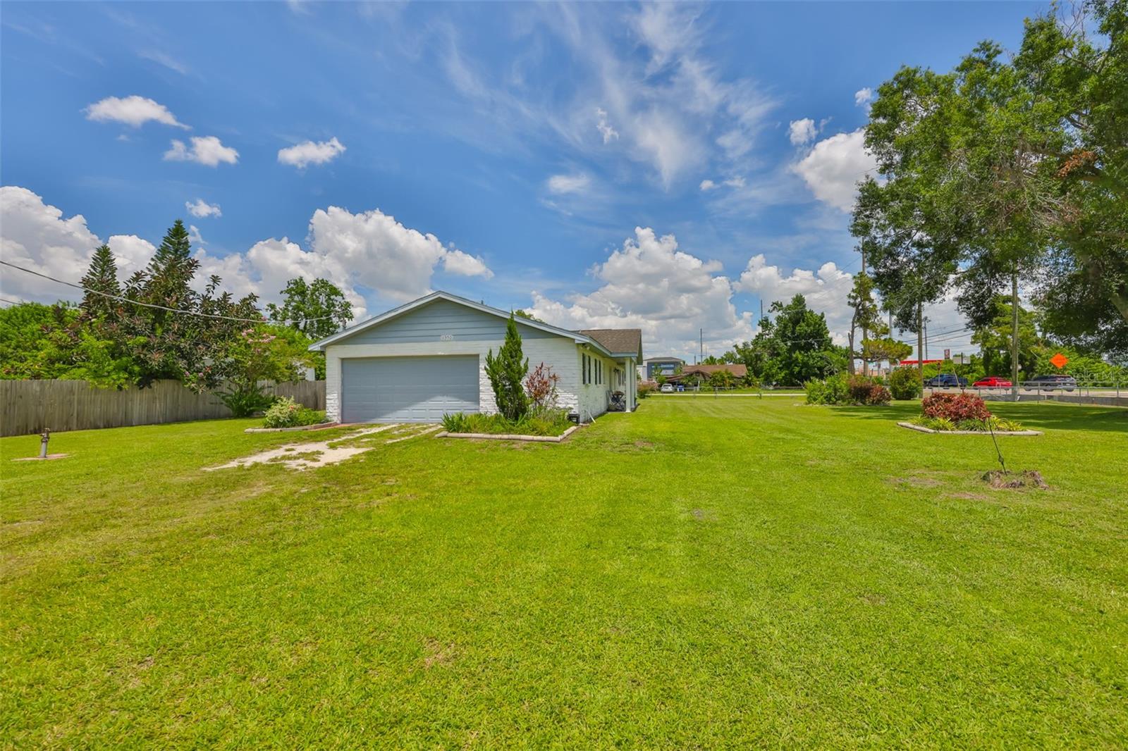 Image 29 of 39 For 11350 Poinsettia Street