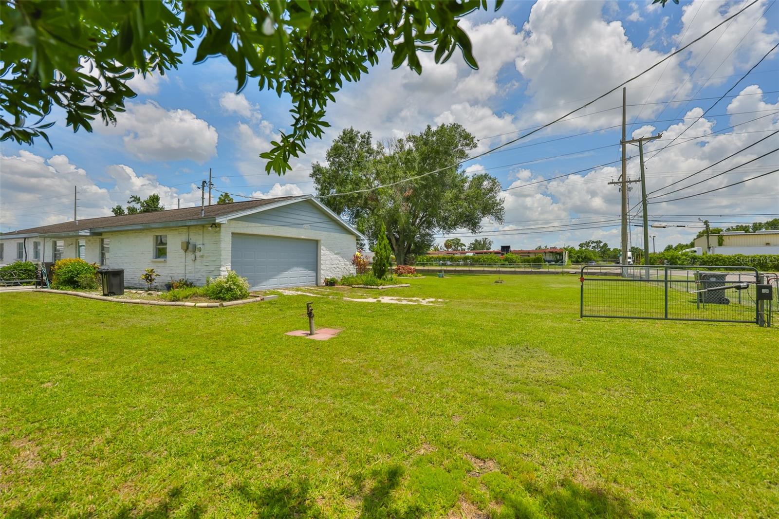 Image 30 of 39 For 11350 Poinsettia Street