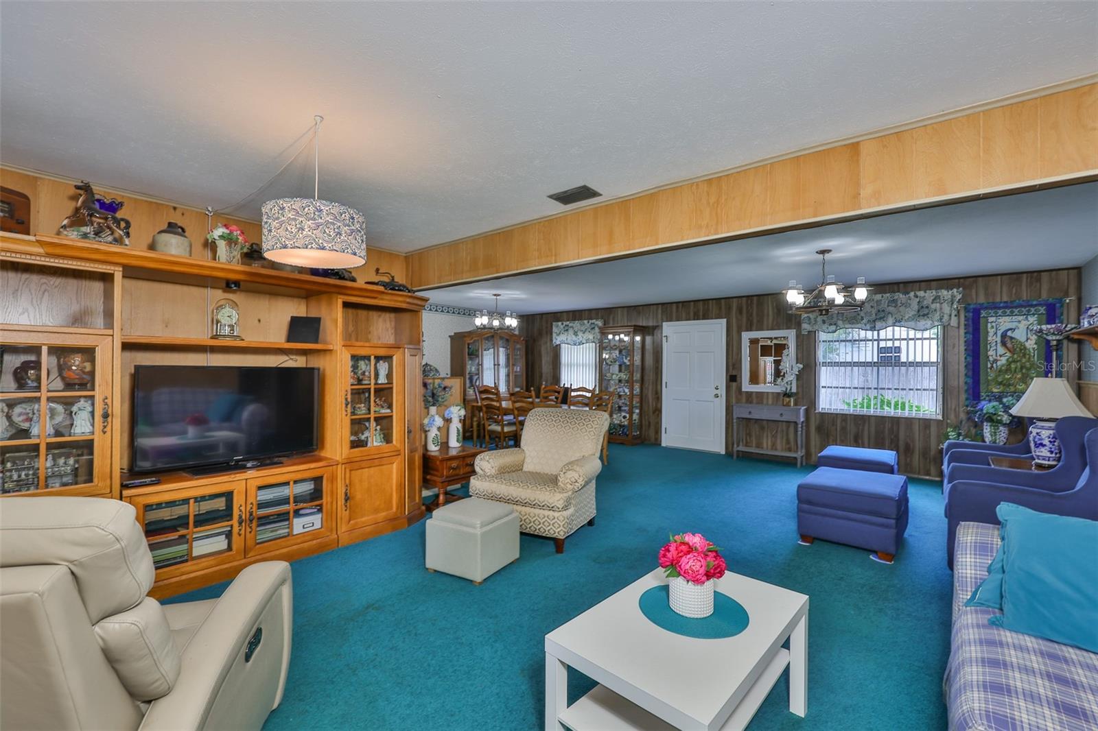 Image 4 of 39 For 11350 Poinsettia Street
