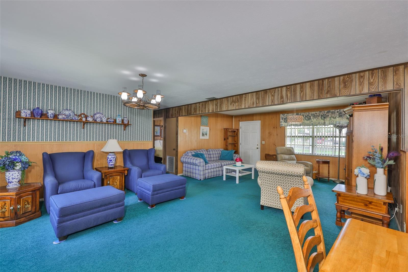 Image 7 of 39 For 11350 Poinsettia Street