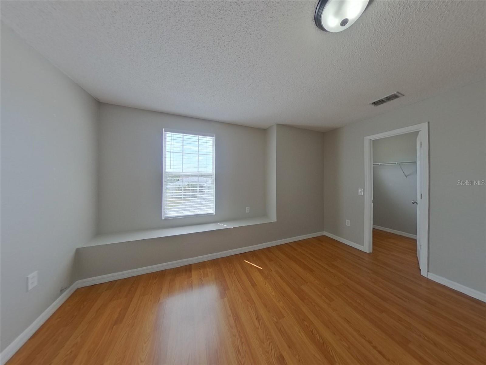 Image 10 of 18 For 1102 Chesterfield Court