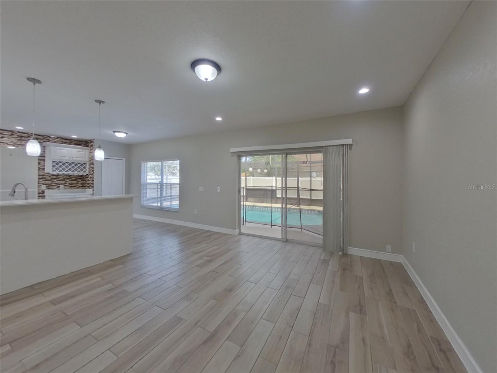 Image 4 of 18 For 1102 Chesterfield Court