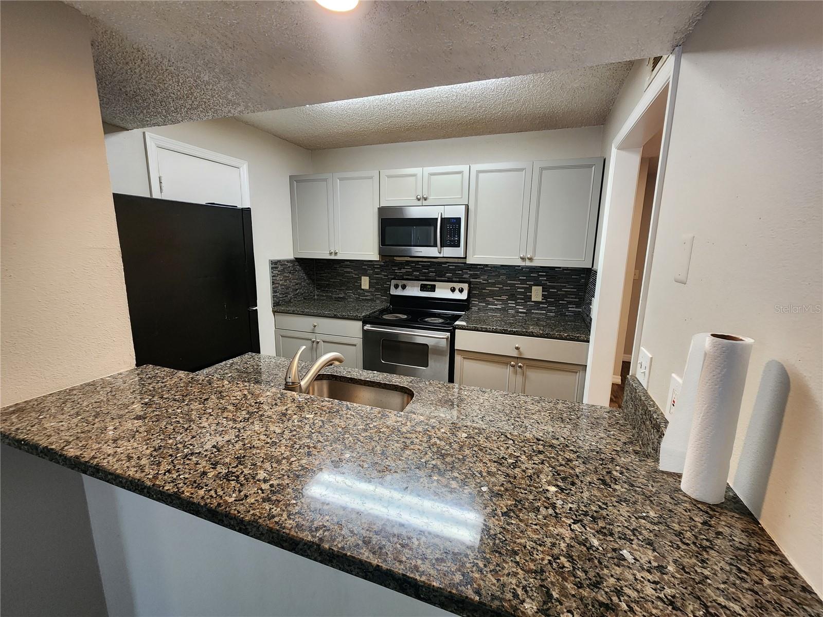 Image 5 of 22 For 8586 Key Biscayne Drive 201
