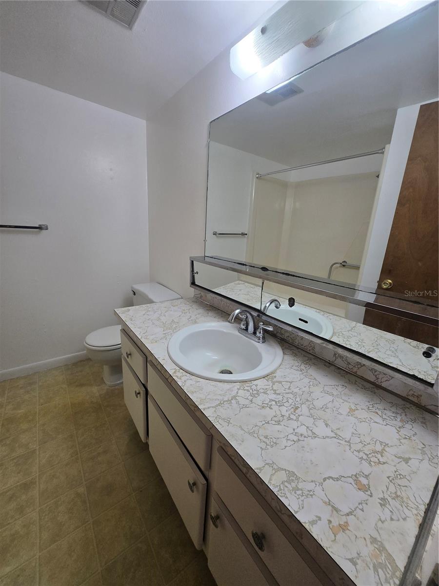 Image 12 of 13 For 2525 Bay Drive D32