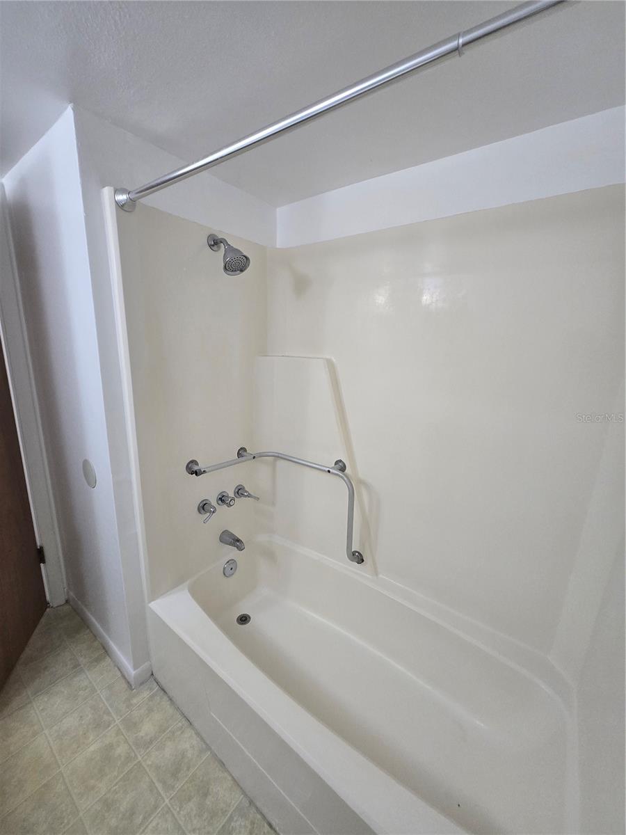 Image 13 of 13 For 2525 Bay Drive D32