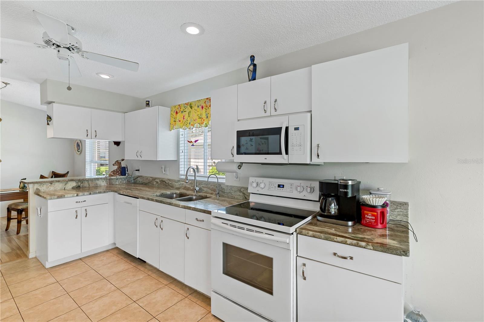 Image 16 of 28 For 721 Masterpiece Drive 141