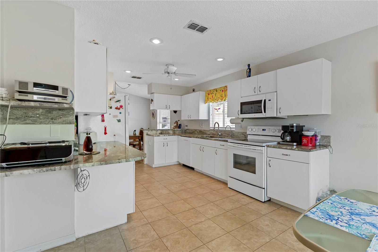 Image 18 of 28 For 721 Masterpiece Drive 141