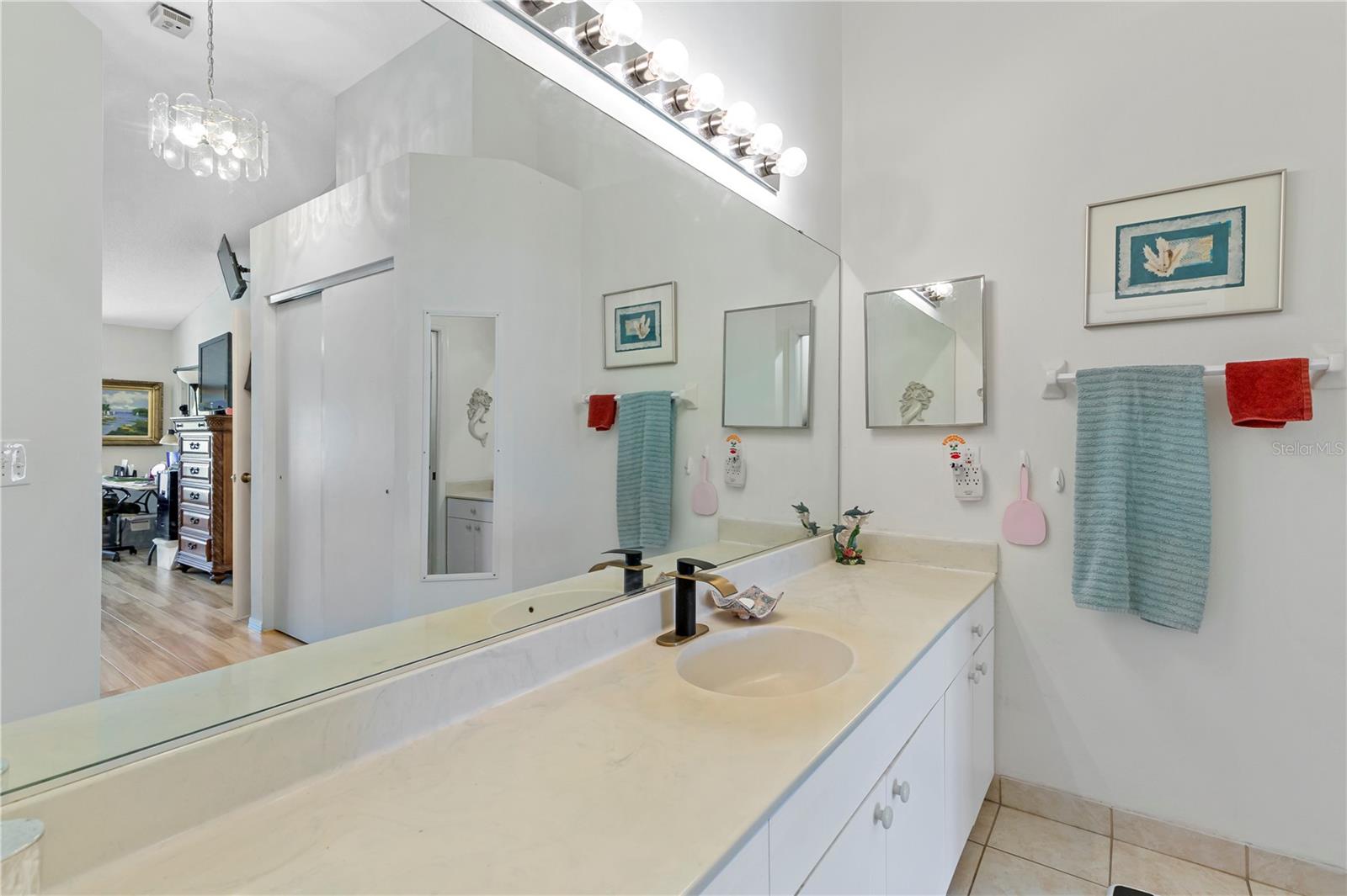 Image 22 of 28 For 721 Masterpiece Drive 141