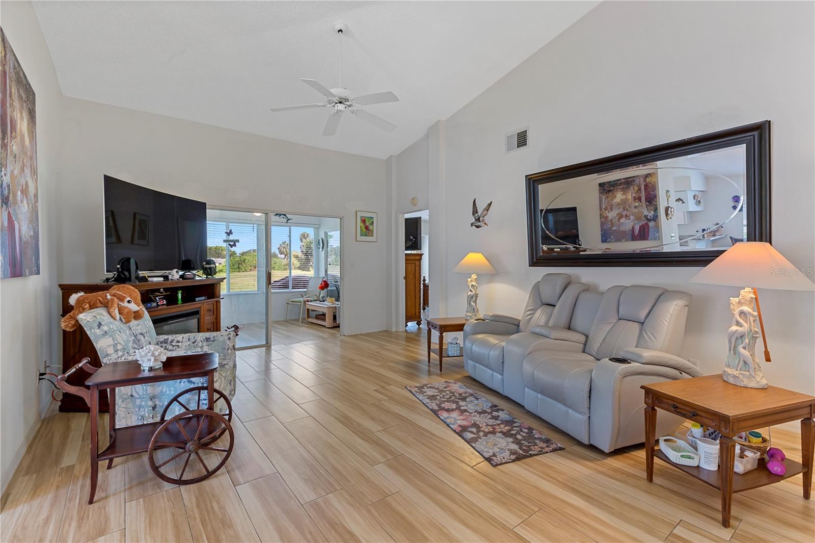 Image 9 of 28 For 721 Masterpiece Drive 141