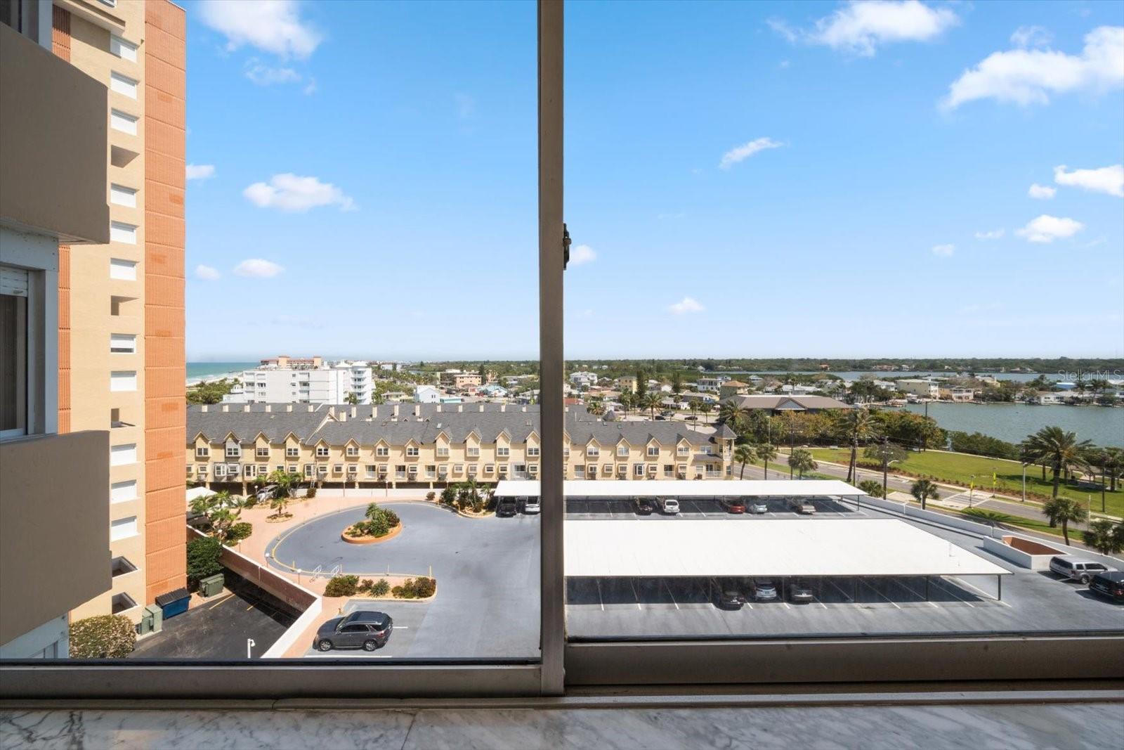 Image 19 of 36 For 17920 Gulf Boulevard 807