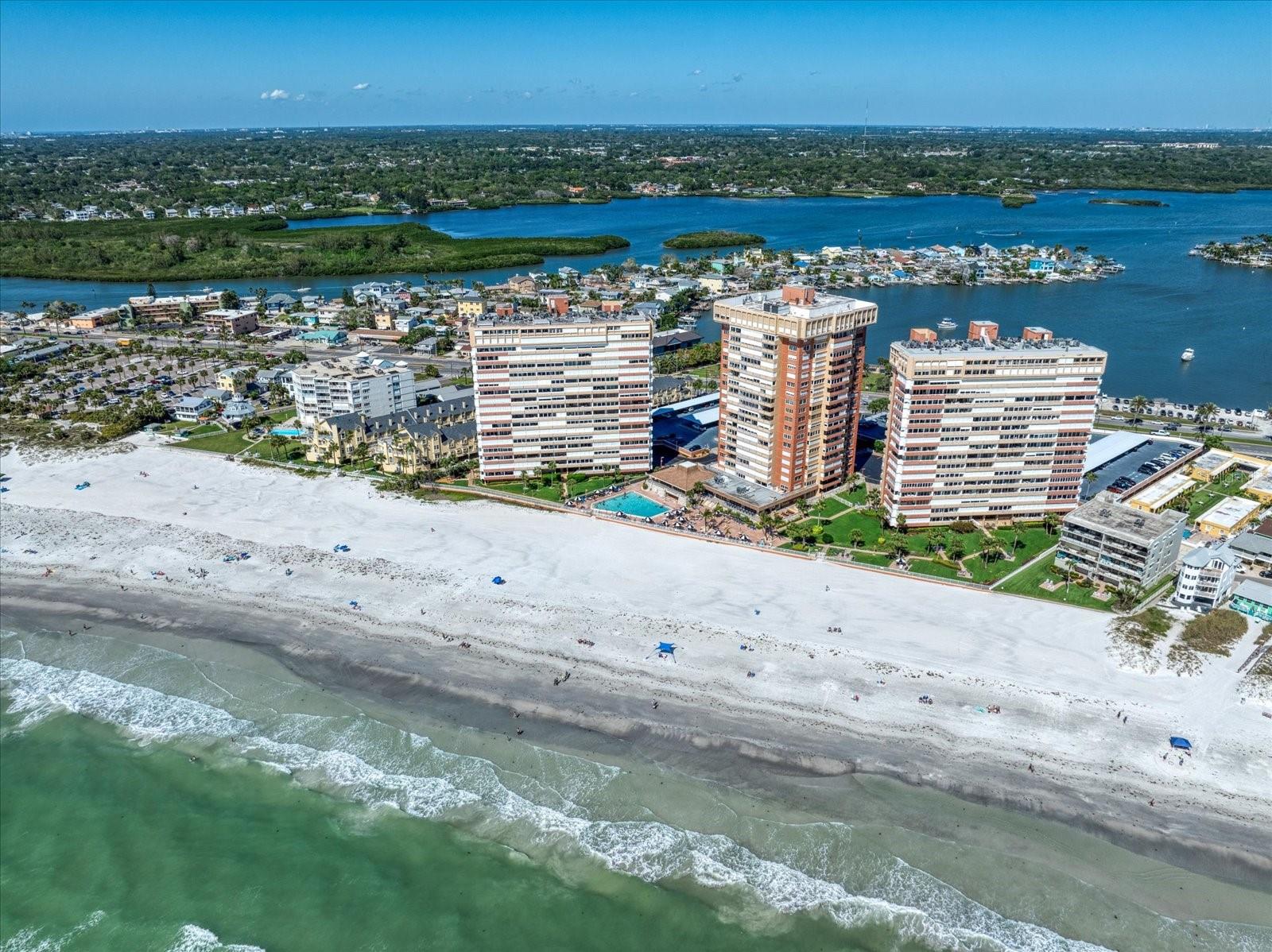Image 22 of 36 For 17920 Gulf Boulevard 807