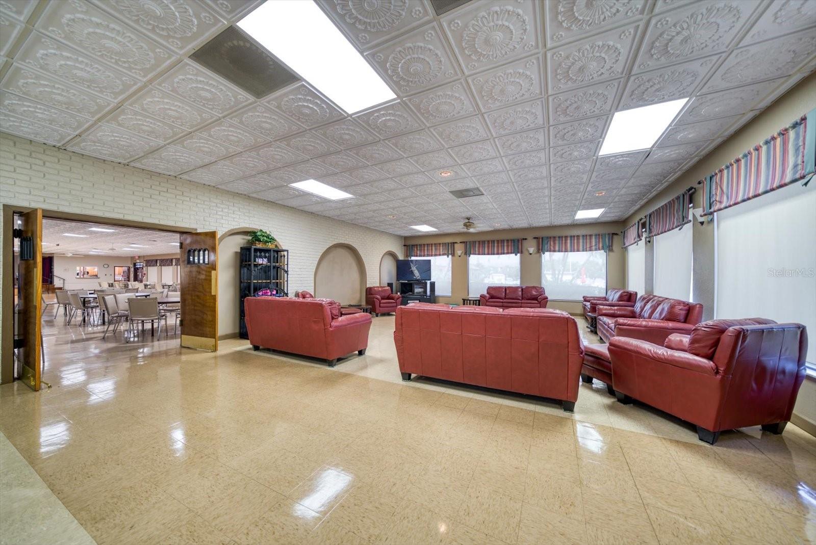Image 31 of 36 For 17920 Gulf Boulevard 807