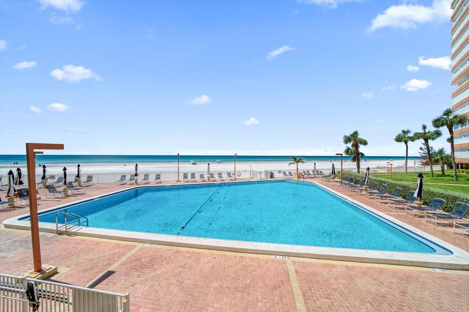 Image 33 of 36 For 17920 Gulf Boulevard 807