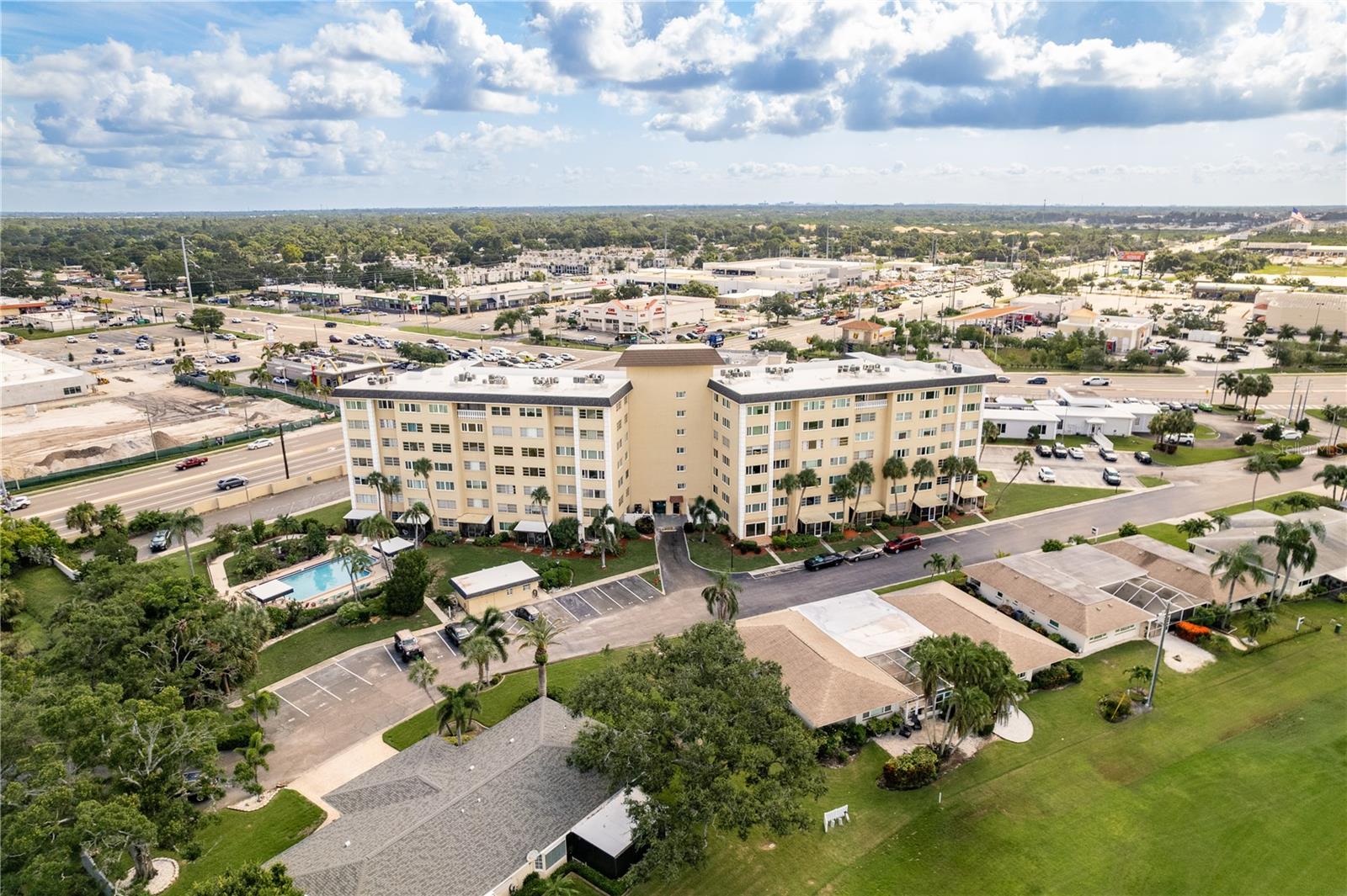 Image 29 of 35 For 8950 Park Boulevard 702