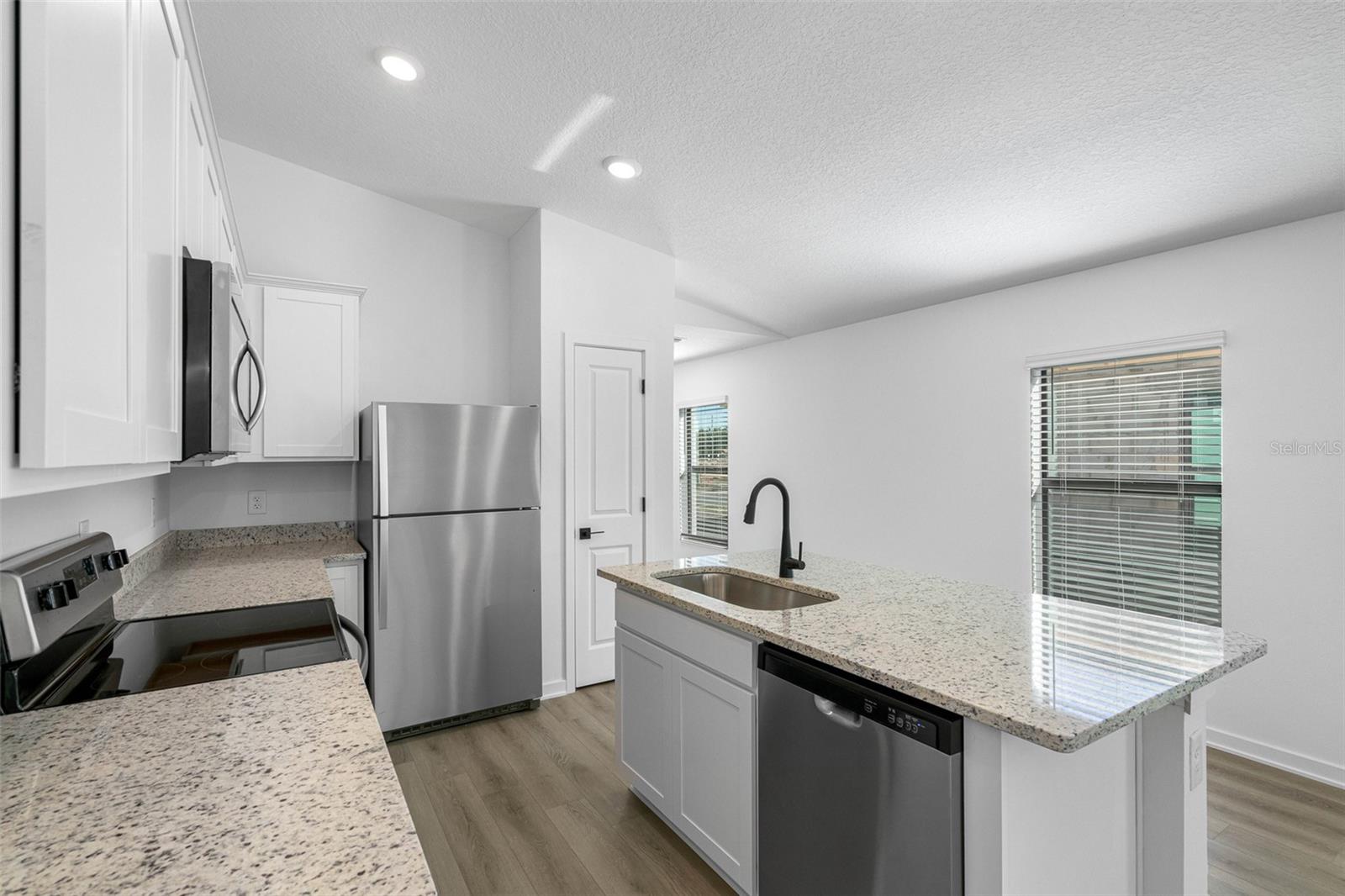 Image 3 of 7 For 6093 Deltona Boulevard