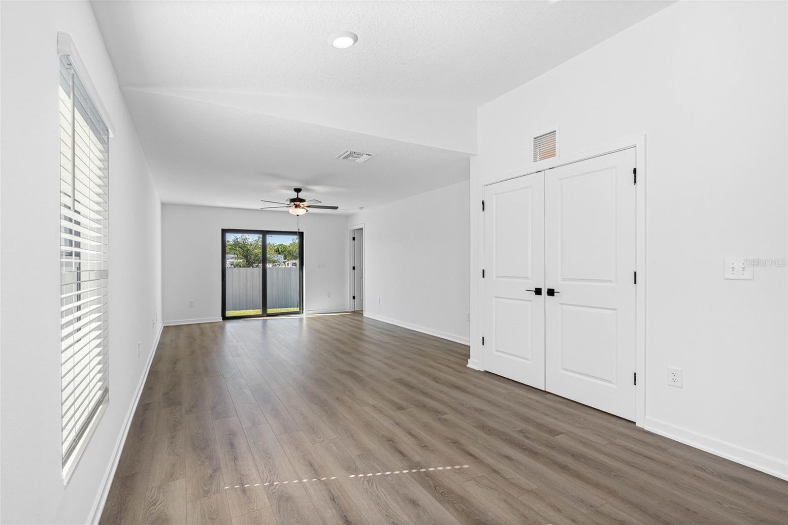 Image 4 of 7 For 6093 Deltona Boulevard