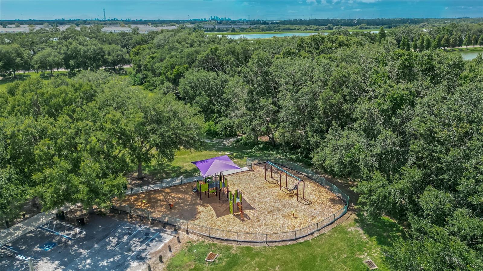 Listing photo id 58 for 2015 Thornbush Place