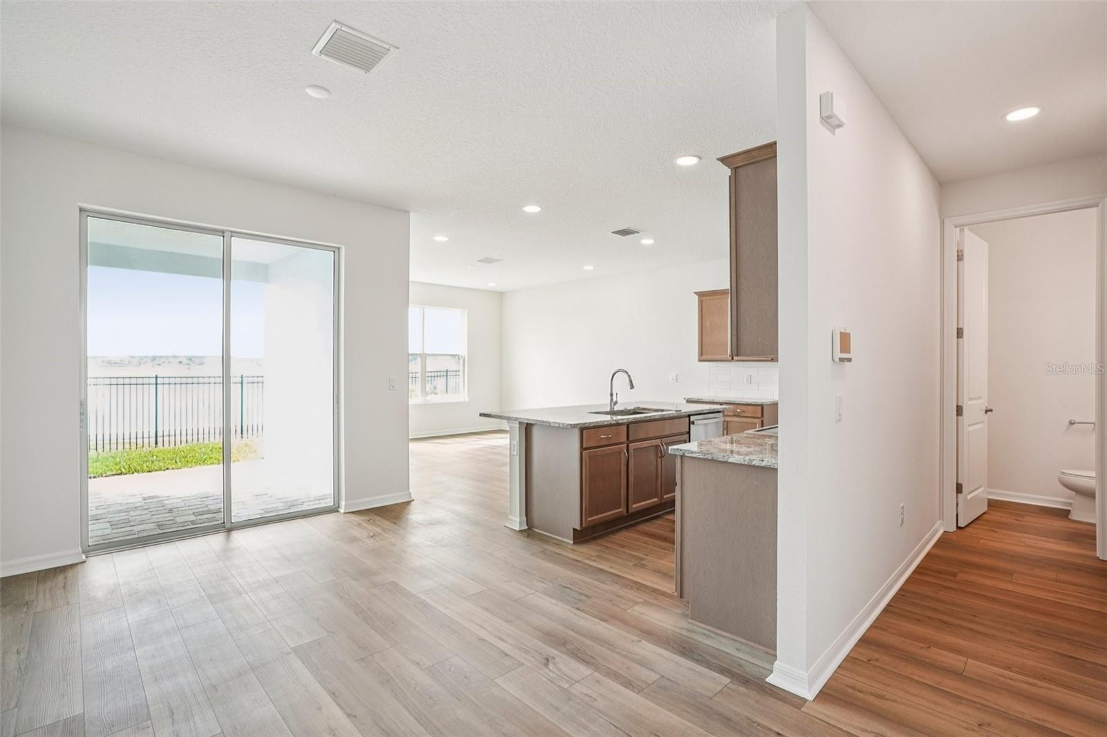 Listing photo id 12 for 11132 Tidepool Court