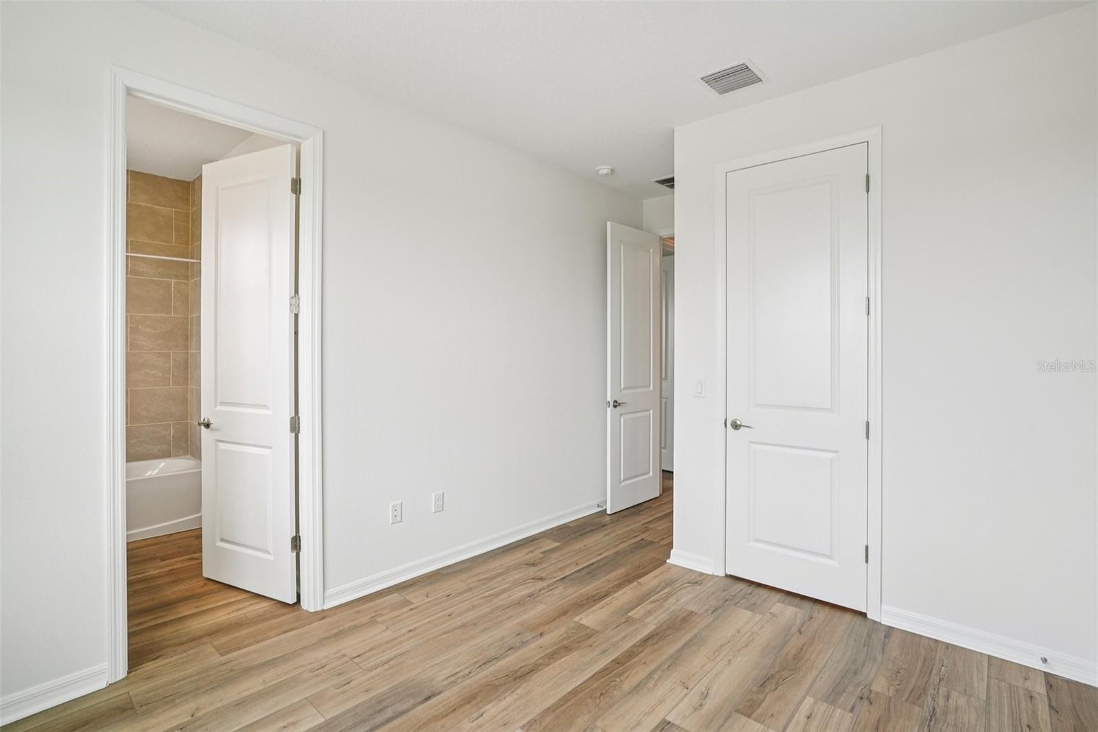 Listing photo id 23 for 11132 Tidepool Court
