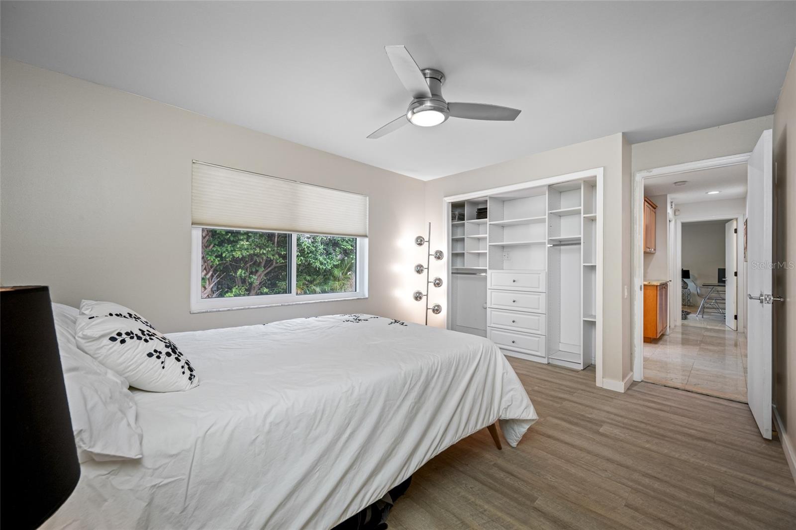 Image 36 of 54 For 4826 Longwater Way
