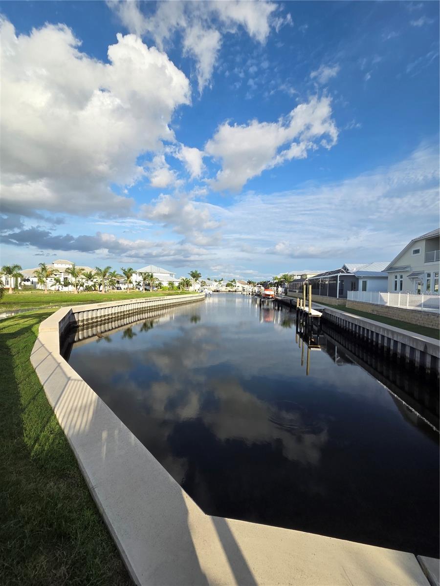 Listing photo id 34 for 614 Pinckney Drive
