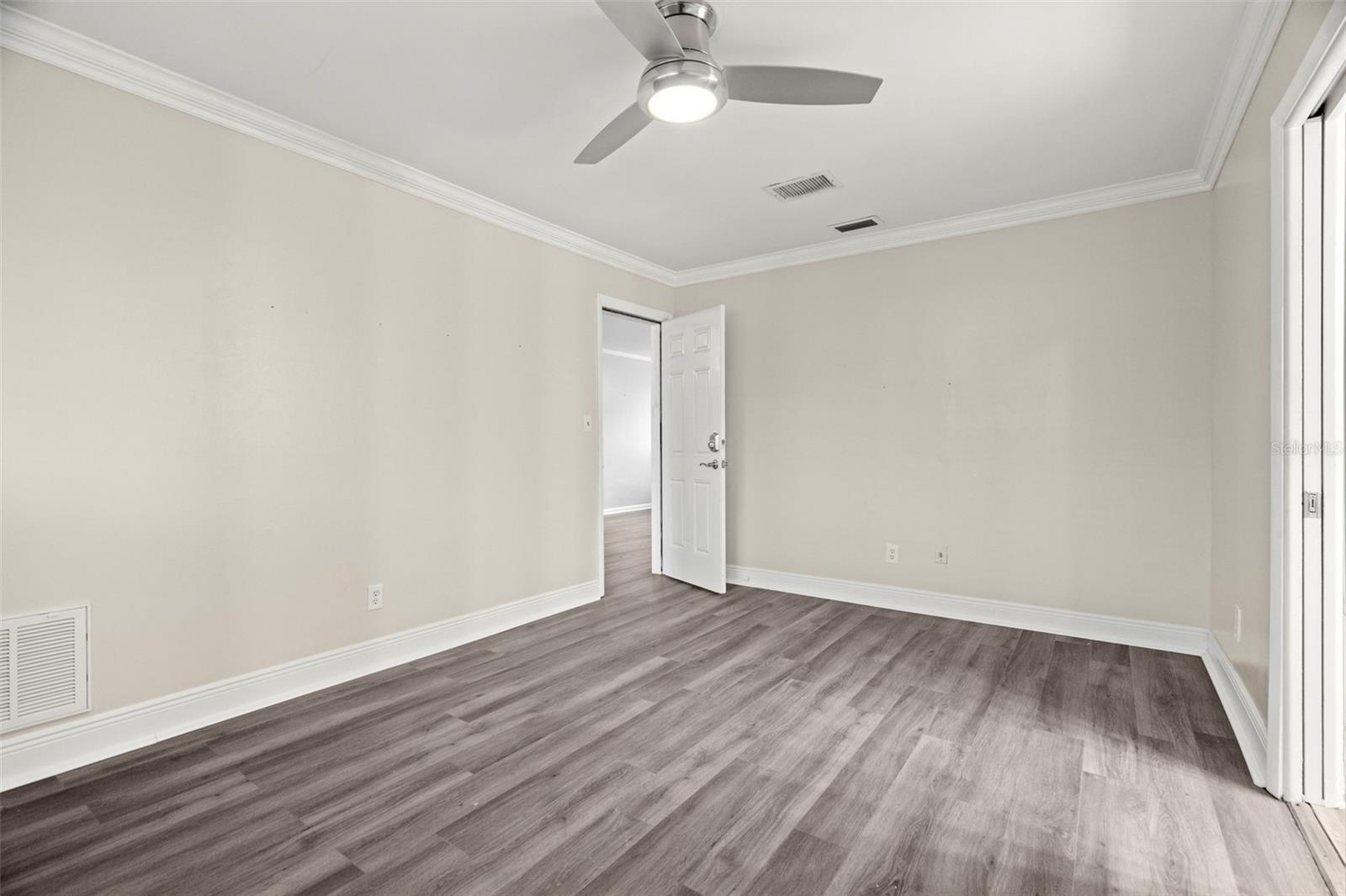 Image 15 of 33 For 1570 83rd Avenue N