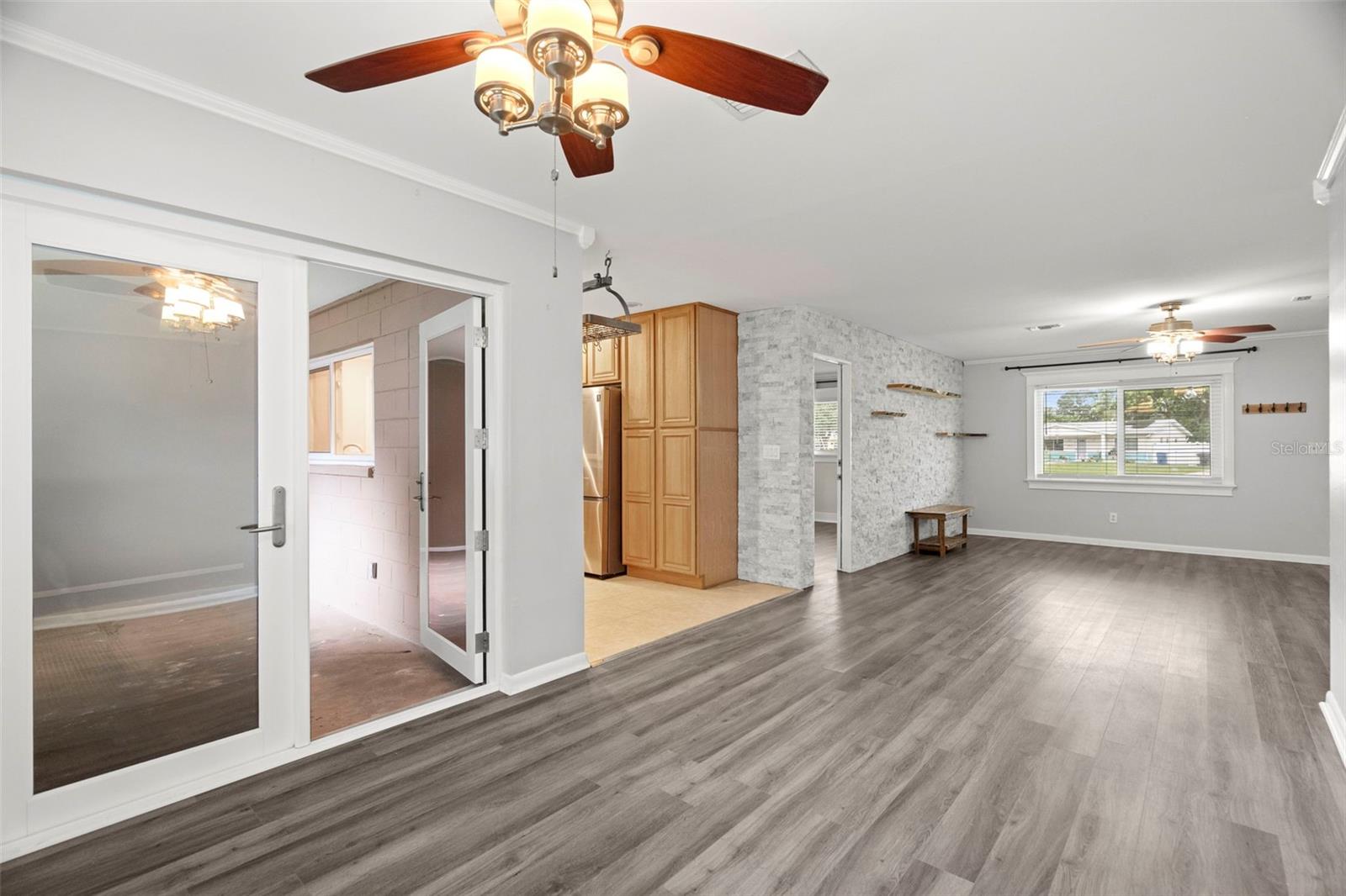 Image 9 of 33 For 1570 83rd Avenue N