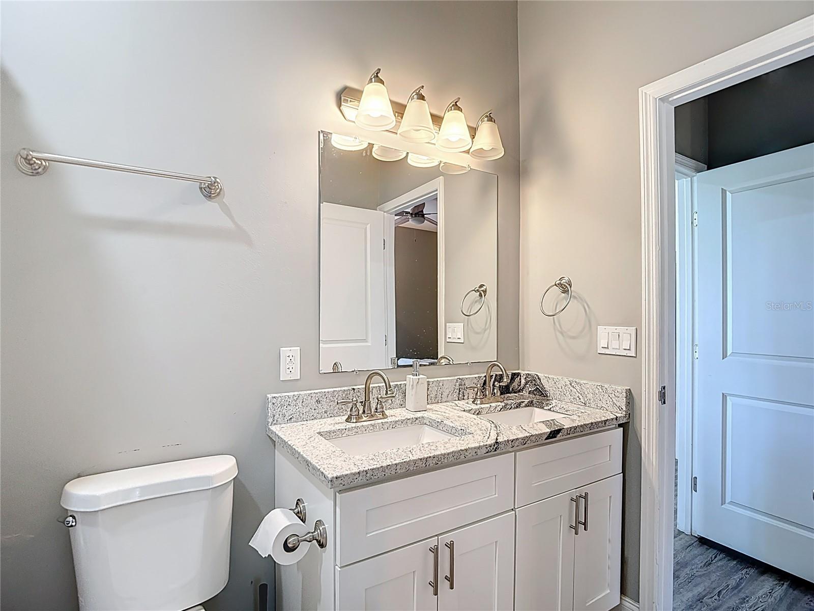 Image 41 of 54 For 4014 Marguerite Street