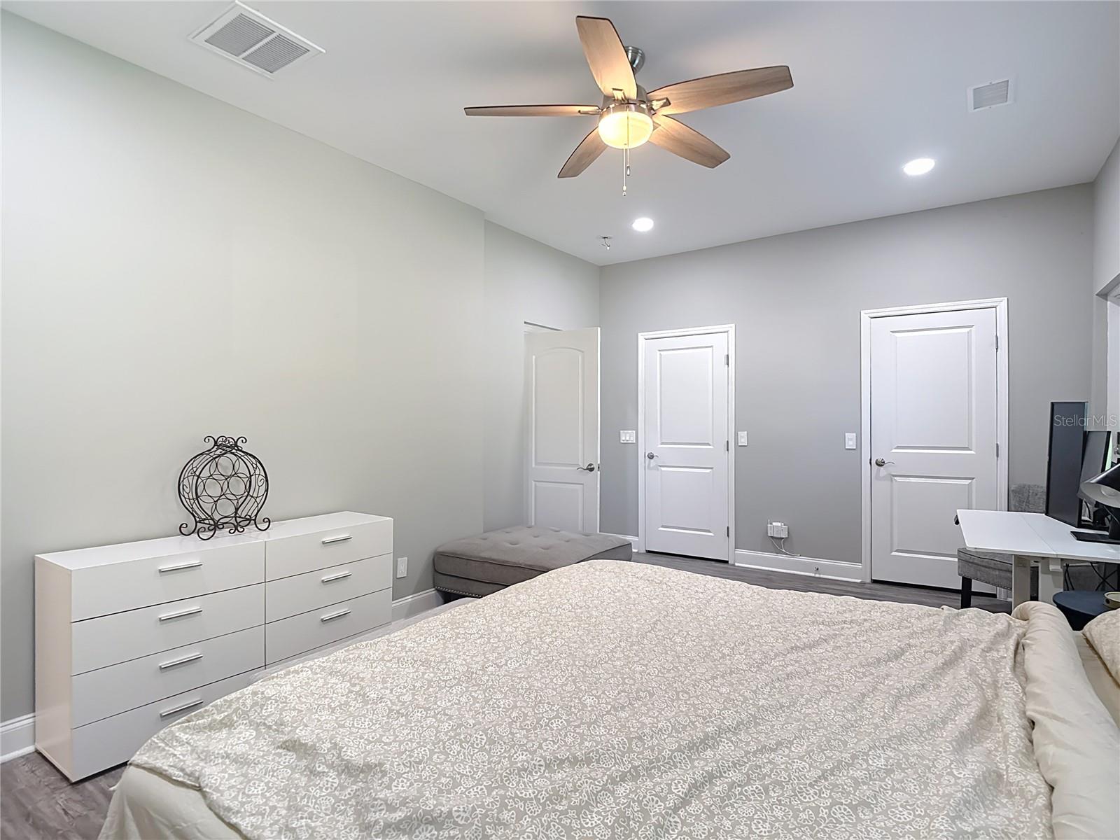 Image 42 of 54 For 4014 Marguerite Street
