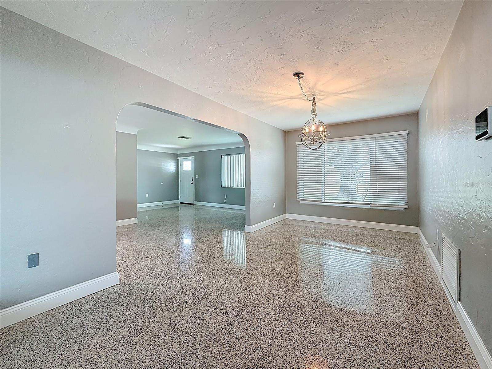 Image 25 of 71 For 6145 50th Avenue N