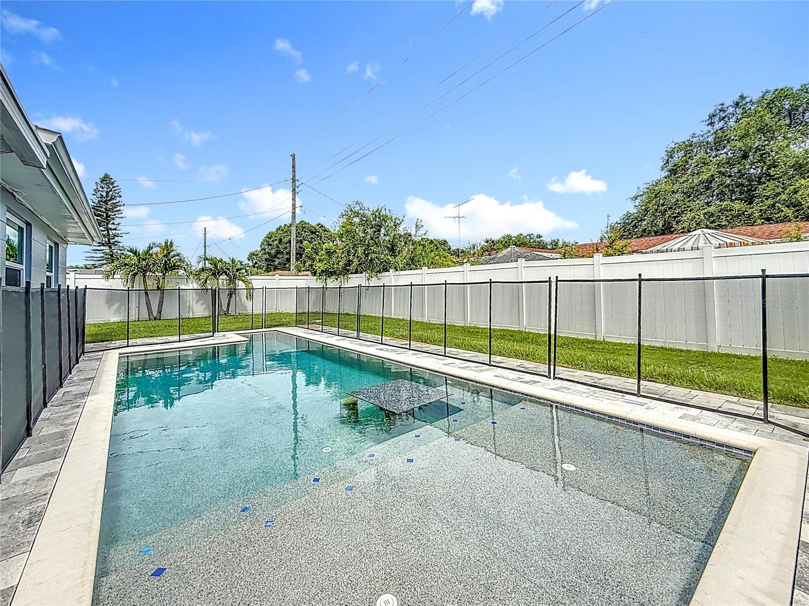 Image 50 of 71 For 6145 50th Avenue N