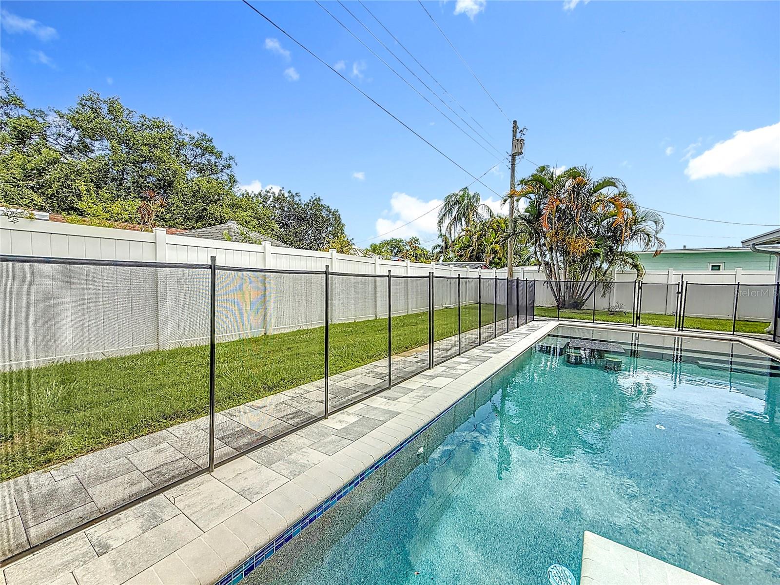 Image 52 of 71 For 6145 50th Avenue N