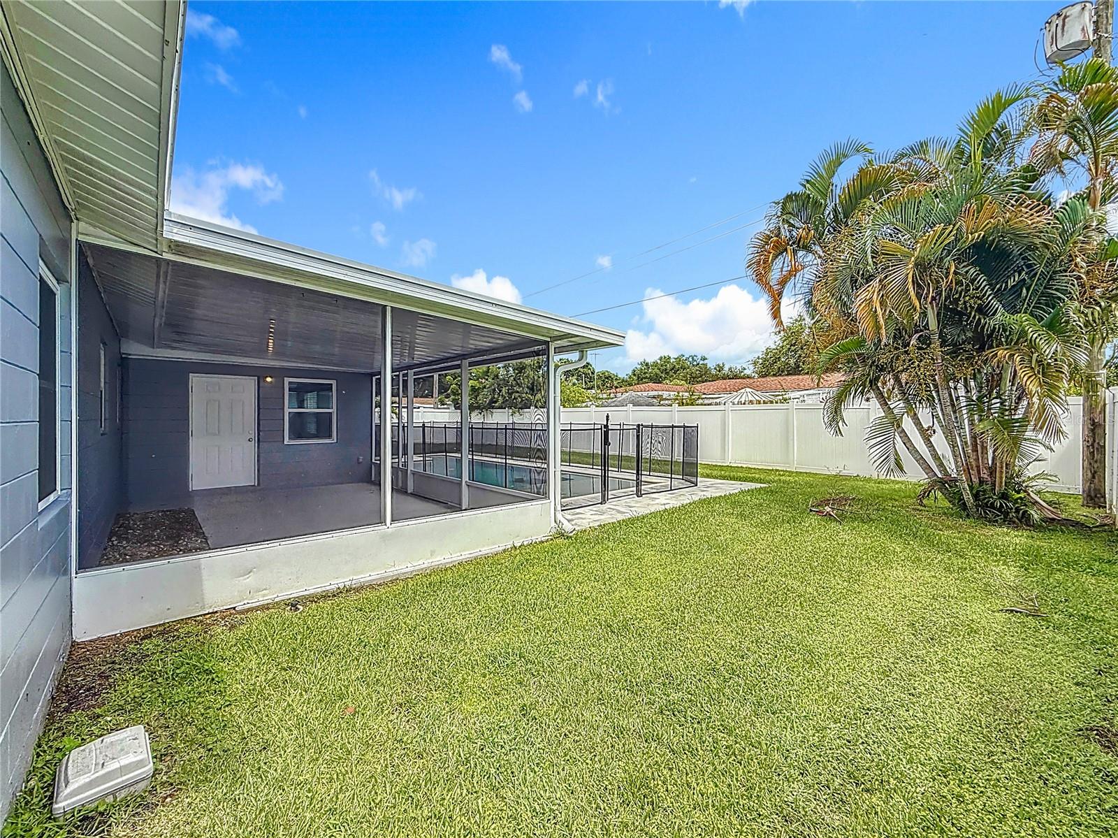 Image 55 of 71 For 6145 50th Avenue N