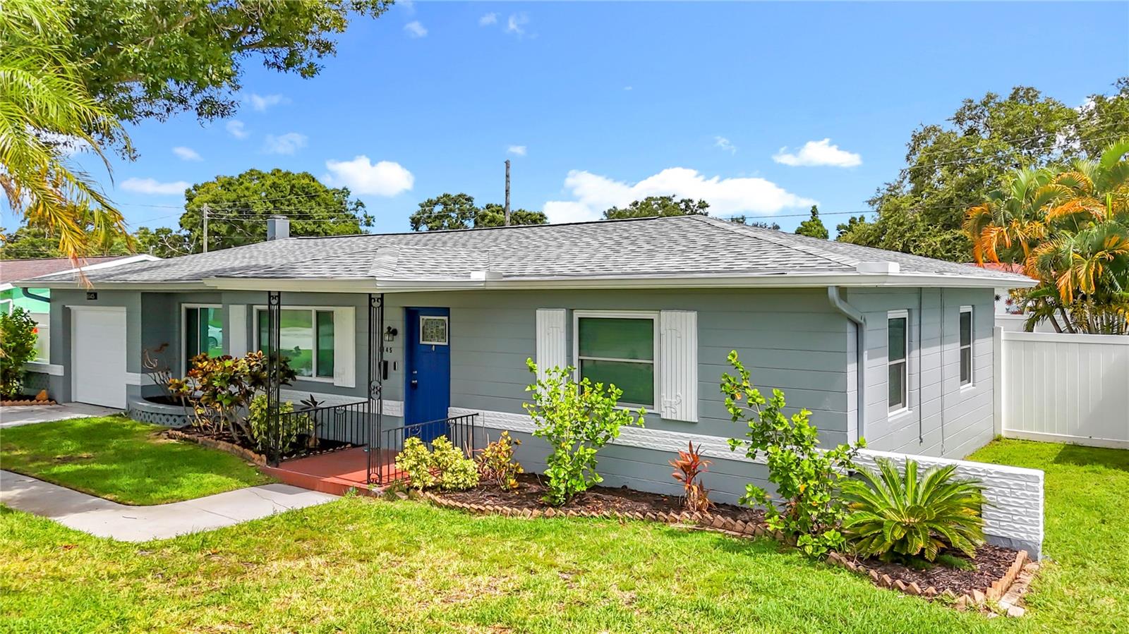 Image 6 of 71 For 6145 50th Avenue N
