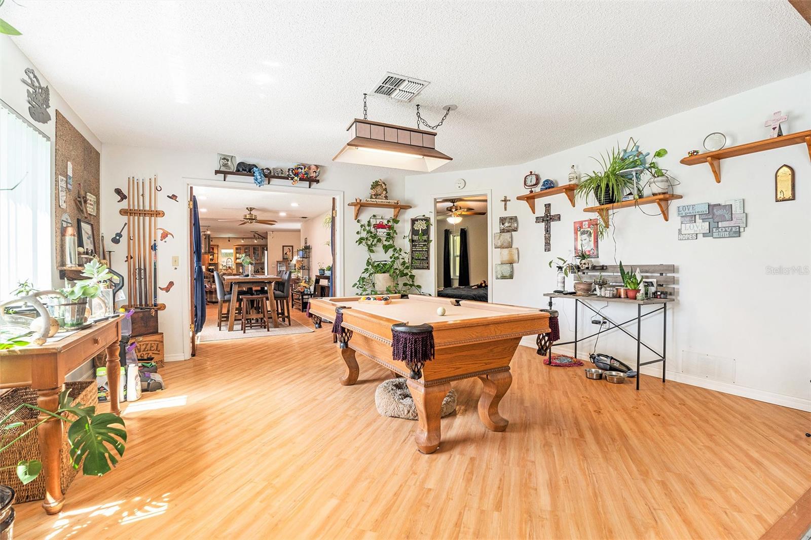 Image 12 of 39 For 8715 Longboat Lane