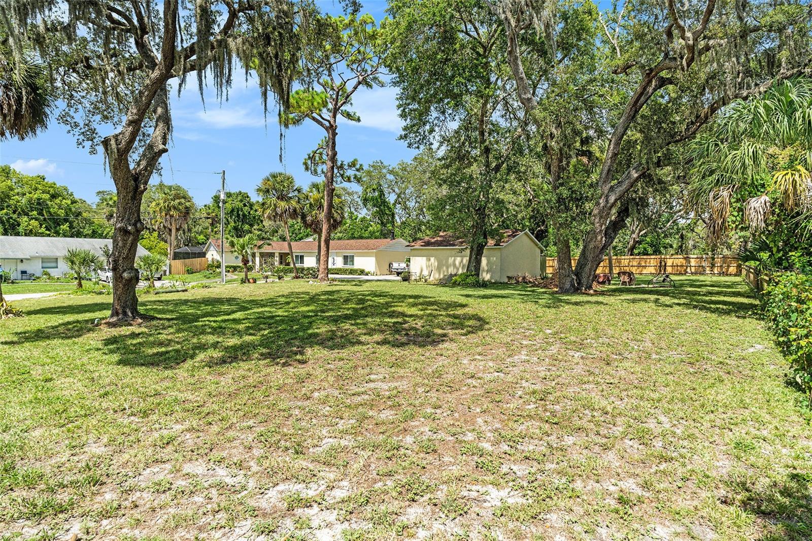 Image 34 of 39 For 8715 Longboat Lane
