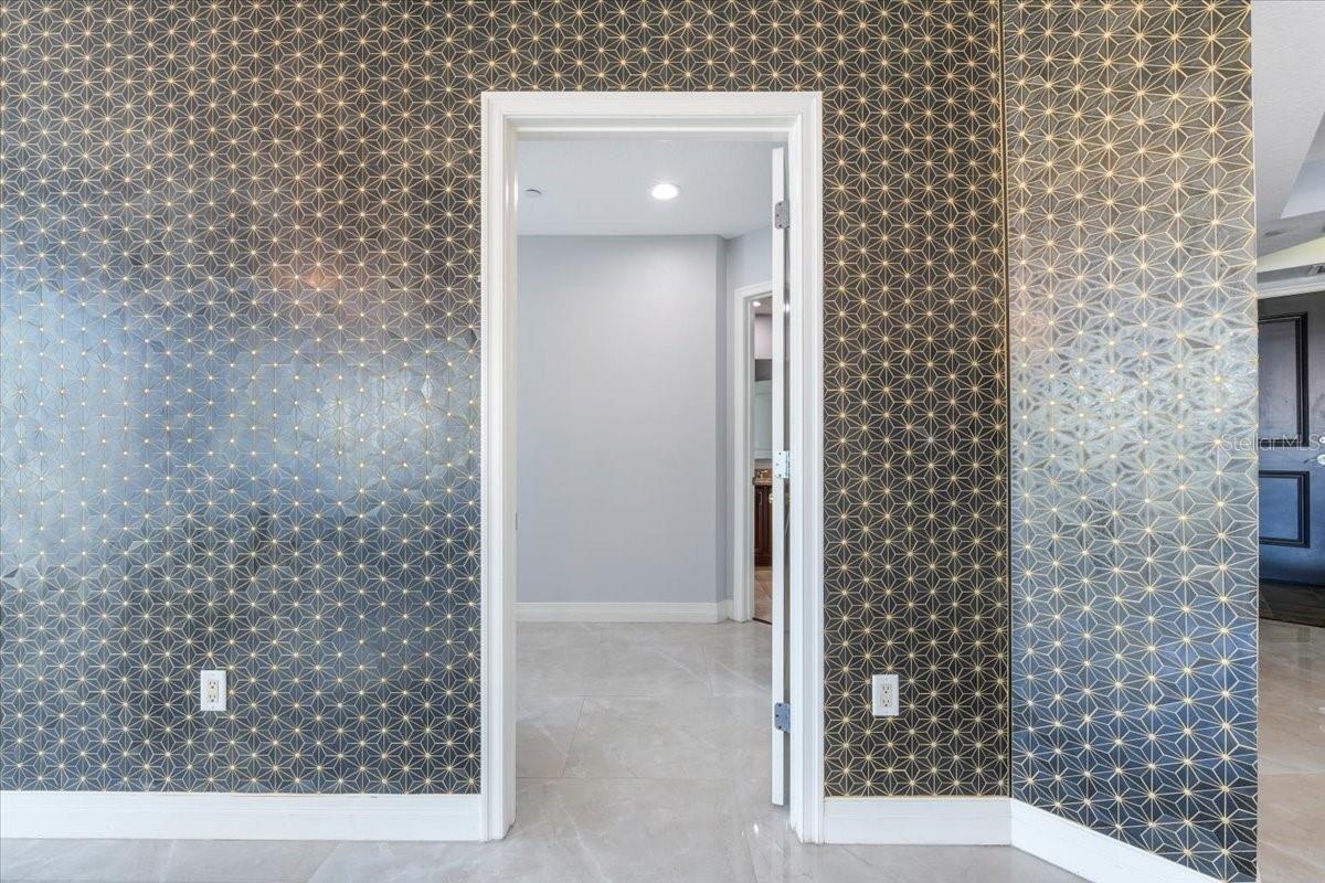 Image 22 of 48 For 449 12th Street 1105