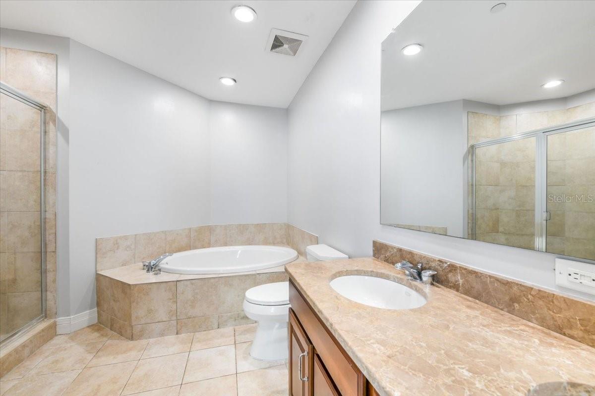 Image 31 of 48 For 449 12th Street 1105