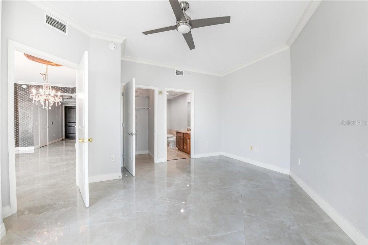 Image 33 of 48 For 449 12th Street 1105