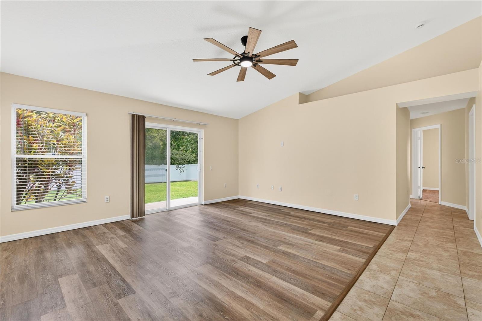 Image 20 of 46 For 913 Summer Breeze Drive