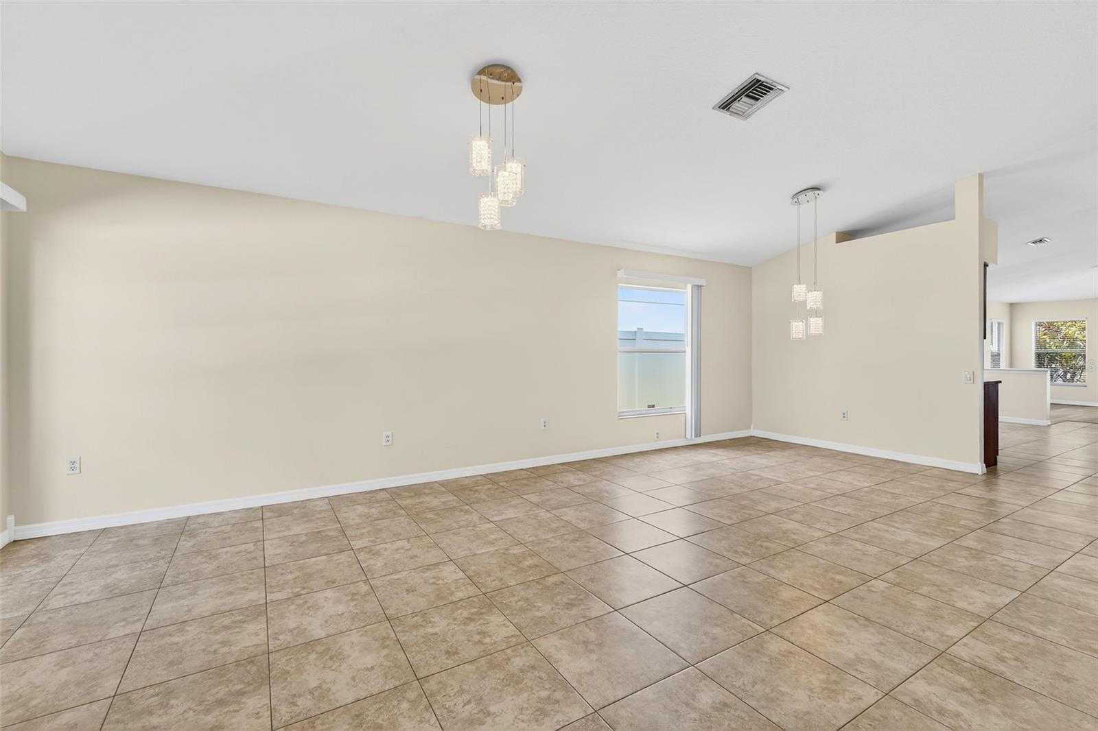 Image 23 of 46 For 913 Summer Breeze Drive