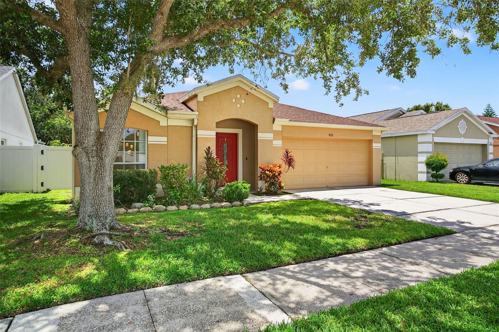 Image 3 of 46 For 913 Summer Breeze Drive