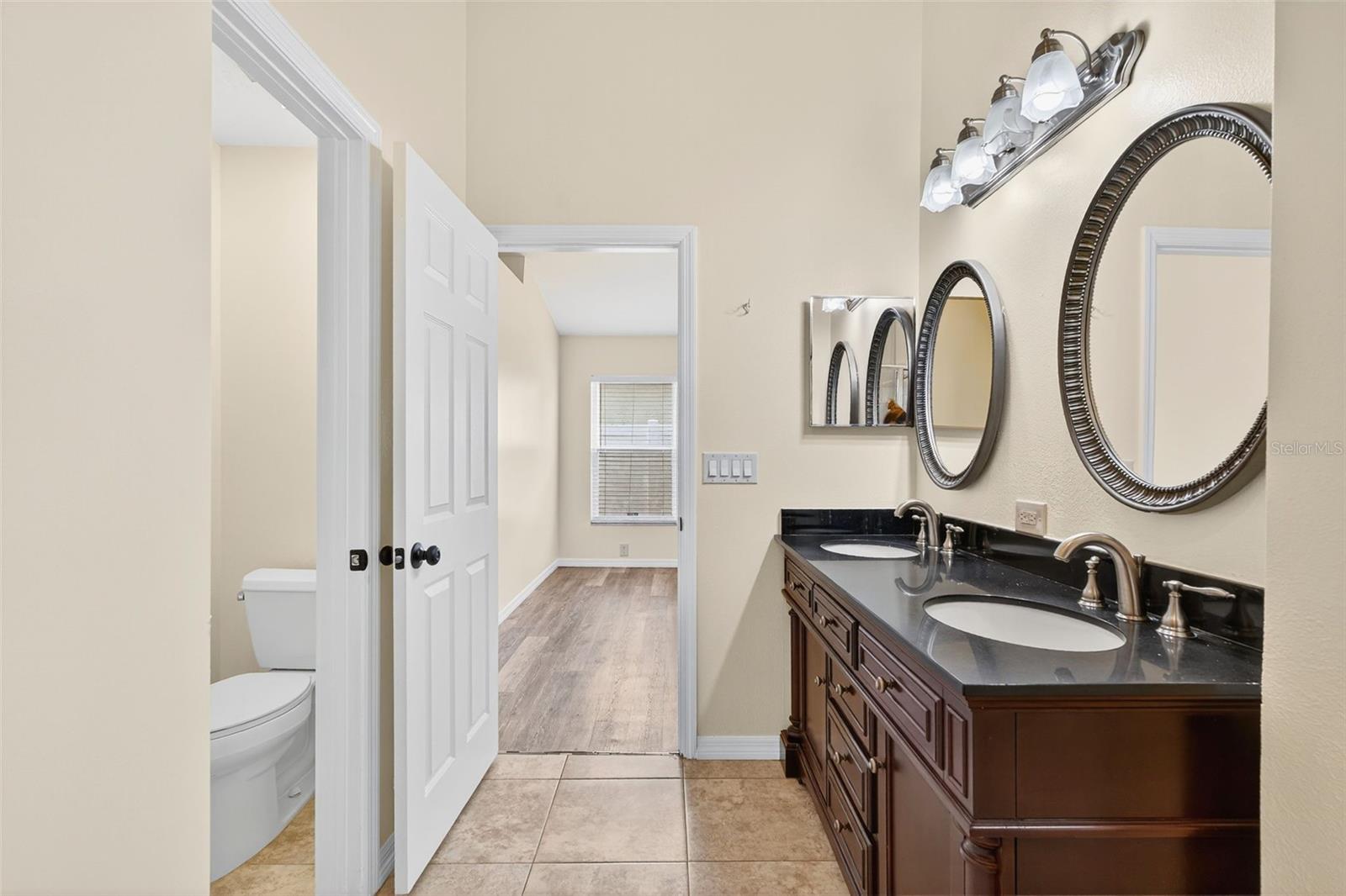 Image 30 of 46 For 913 Summer Breeze Drive