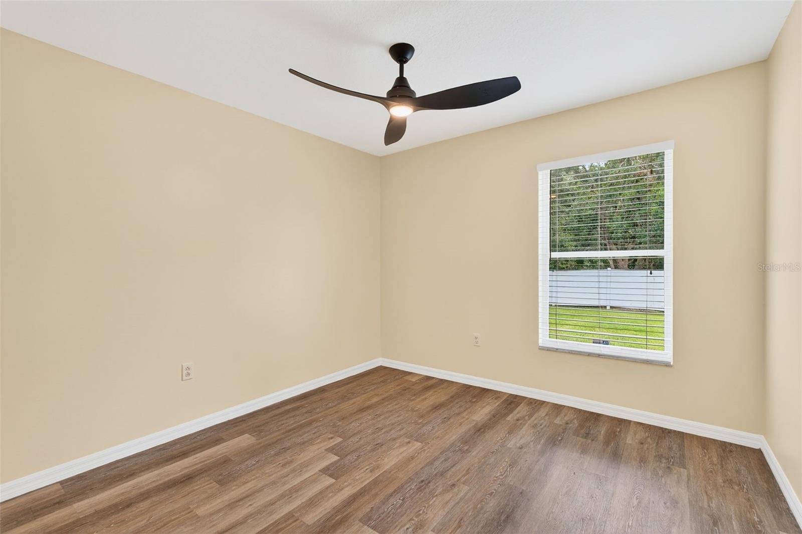 Image 31 of 46 For 913 Summer Breeze Drive