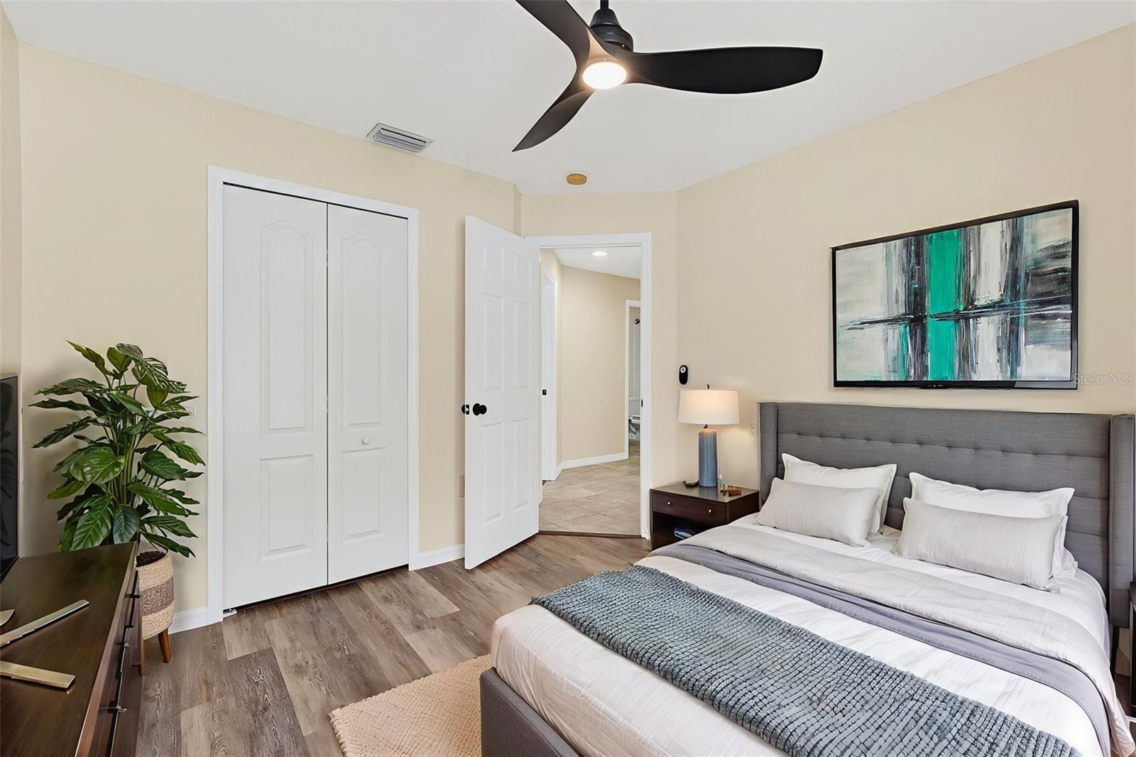 Image 35 of 46 For 913 Summer Breeze Drive