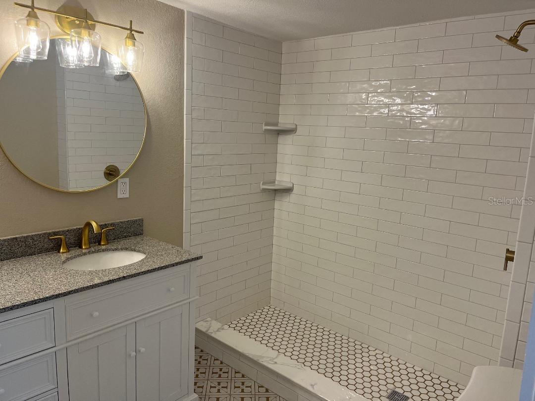 Listing photo id 6 for 3510 28th Avenue