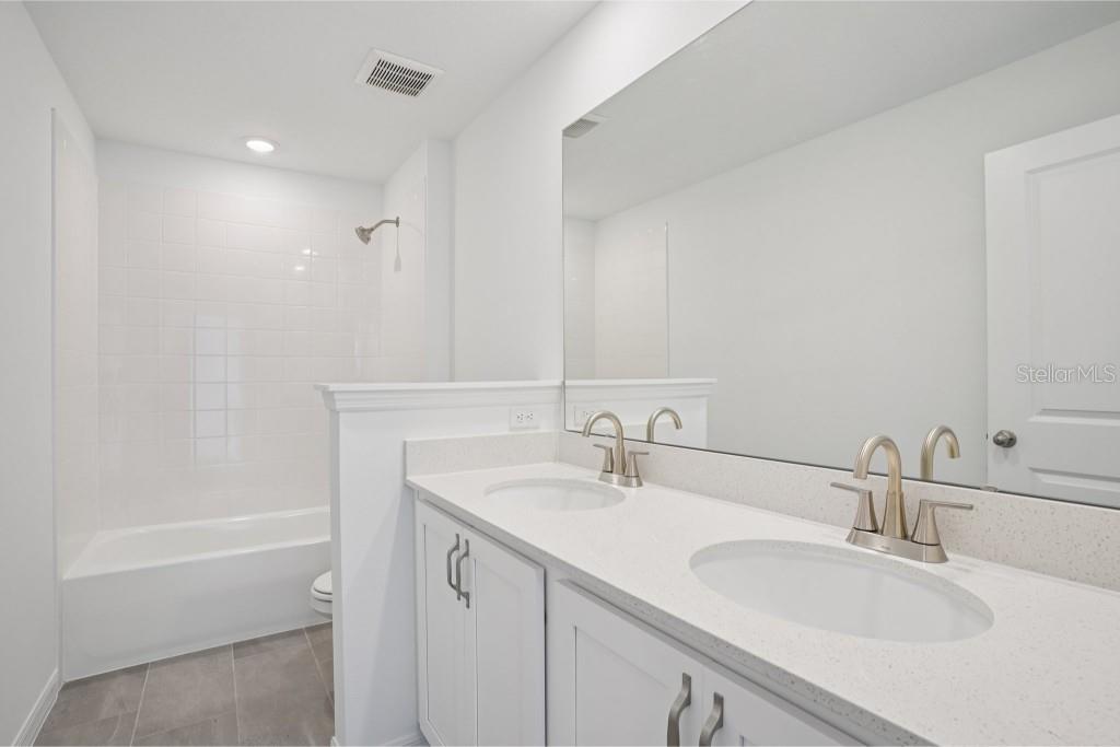 Image 36 of 46 For 711 Junonia Blvd
