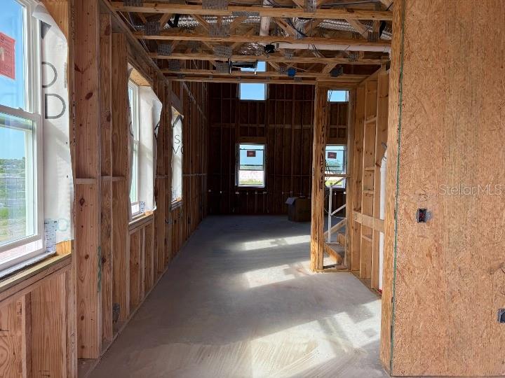 Image 4 of 32 For 711 Junonia Blvd
