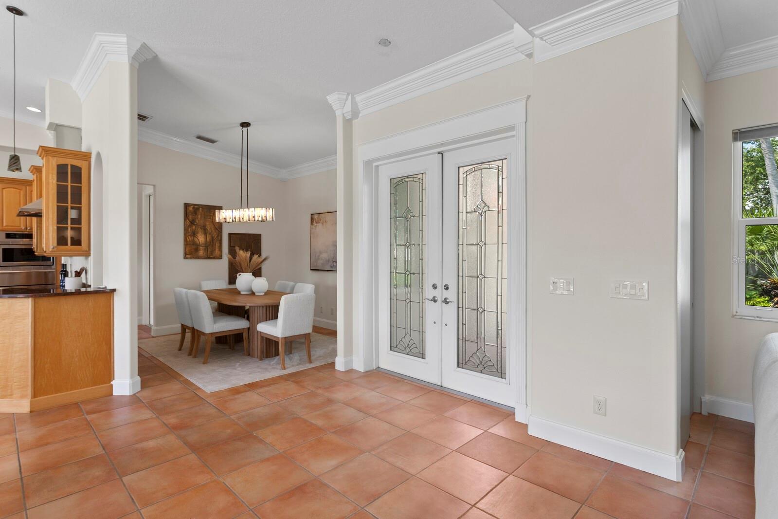 Image 11 of 38 For 3265 Maple Street Ne